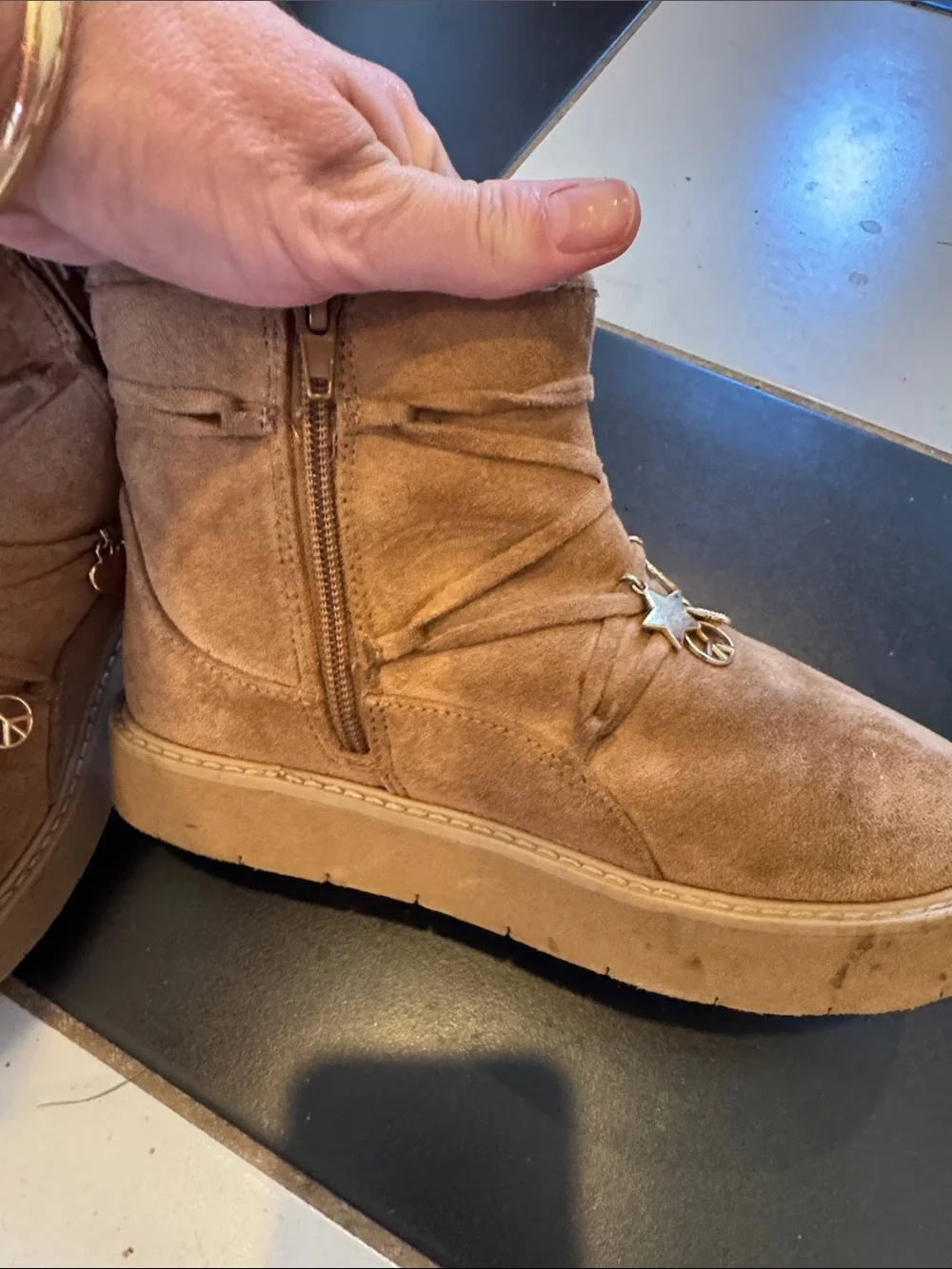 Girls' Tan Faux-Suede Winter Boots with Charm Accents sz 2